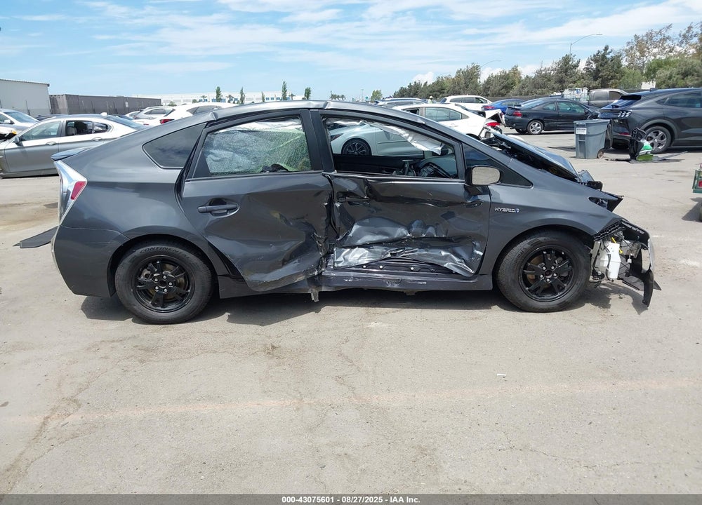 2014 TOYOTA PRIUS VIN: JTDKN3DU6E0364889