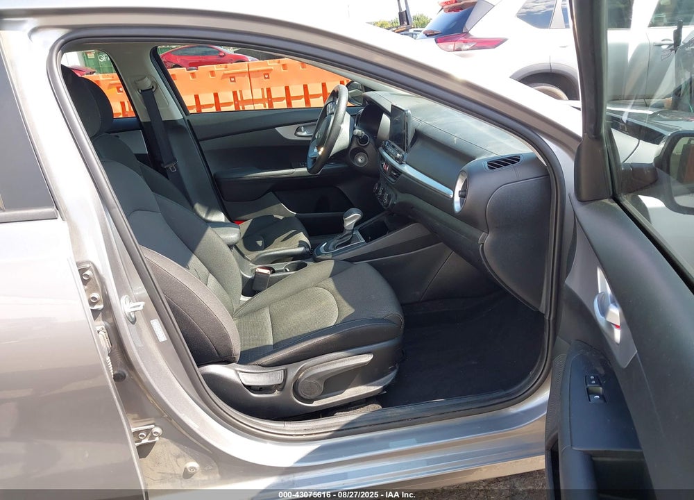 2023 KIA FORTE VIN: 3KPF24AD6PE541861