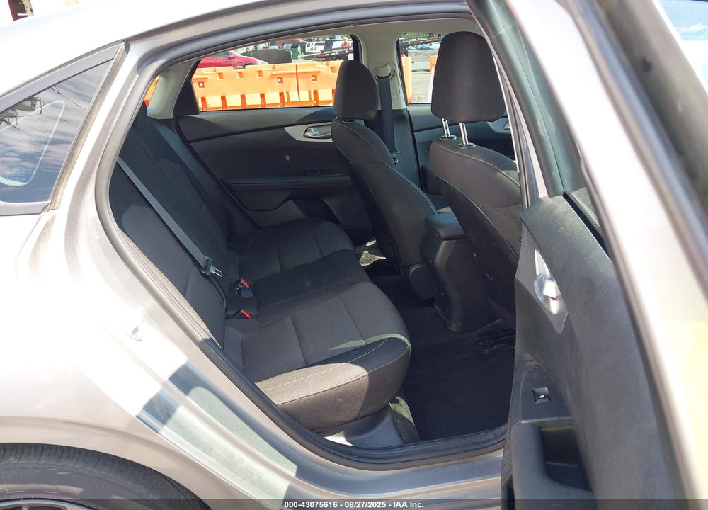 2023 KIA FORTE VIN: 3KPF24AD6PE541861