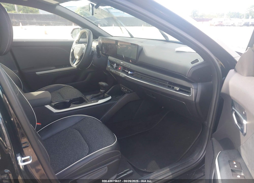 2025 KIA K4 VIN: 3KPFW4DE2SE141667