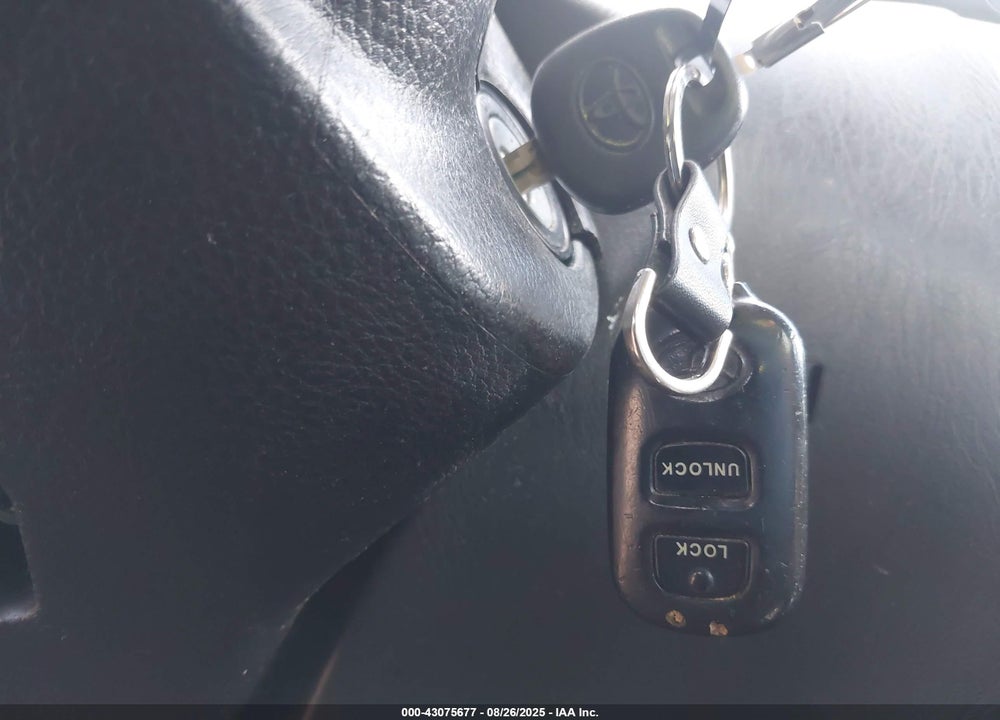 2007 TOYOTA COROLLA S VIN: 2T1BR32E17C717774
