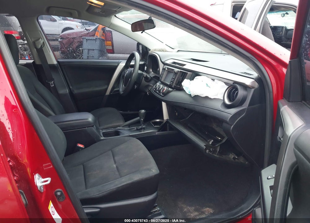 2016 TOYOTA RAV4 LE VIN: JTMZFREV1GJ061814