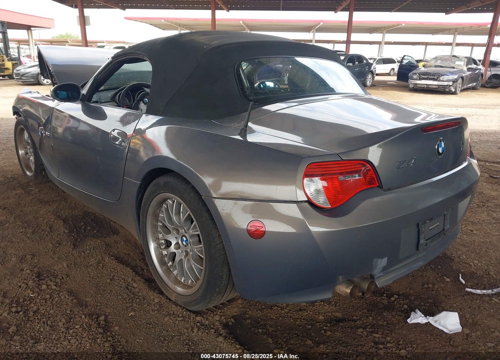 2007 BMW Z4 VIN: 4USBU33587LW73496