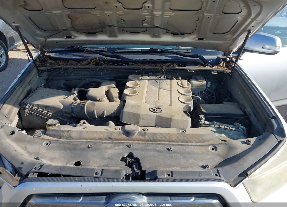 2011 TOYOTA 4RUNNER SR5 V6 VIN: JTEZU5JR5B5025936