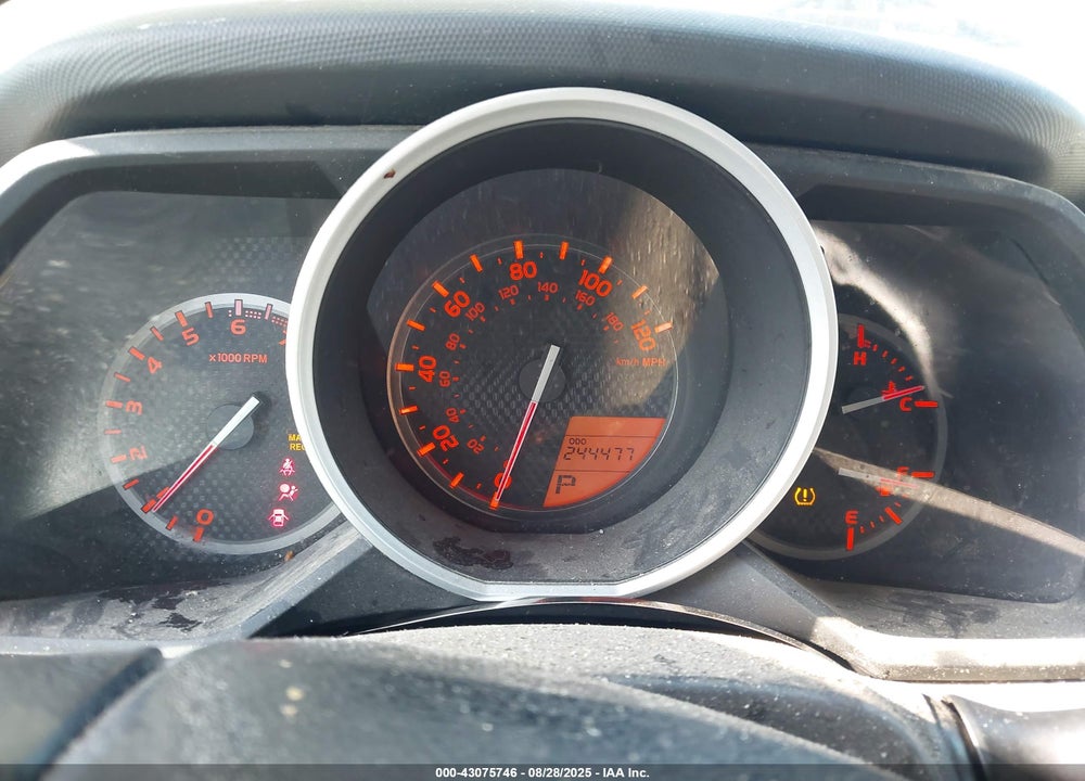2011 TOYOTA 4RUNNER SR5 V6 VIN: JTEZU5JR5B5025936
