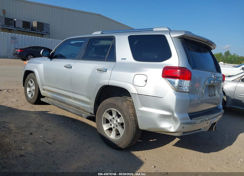 2011 TOYOTA 4RUNNER SR5 V6 VIN: JTEZU5JR5B5025936