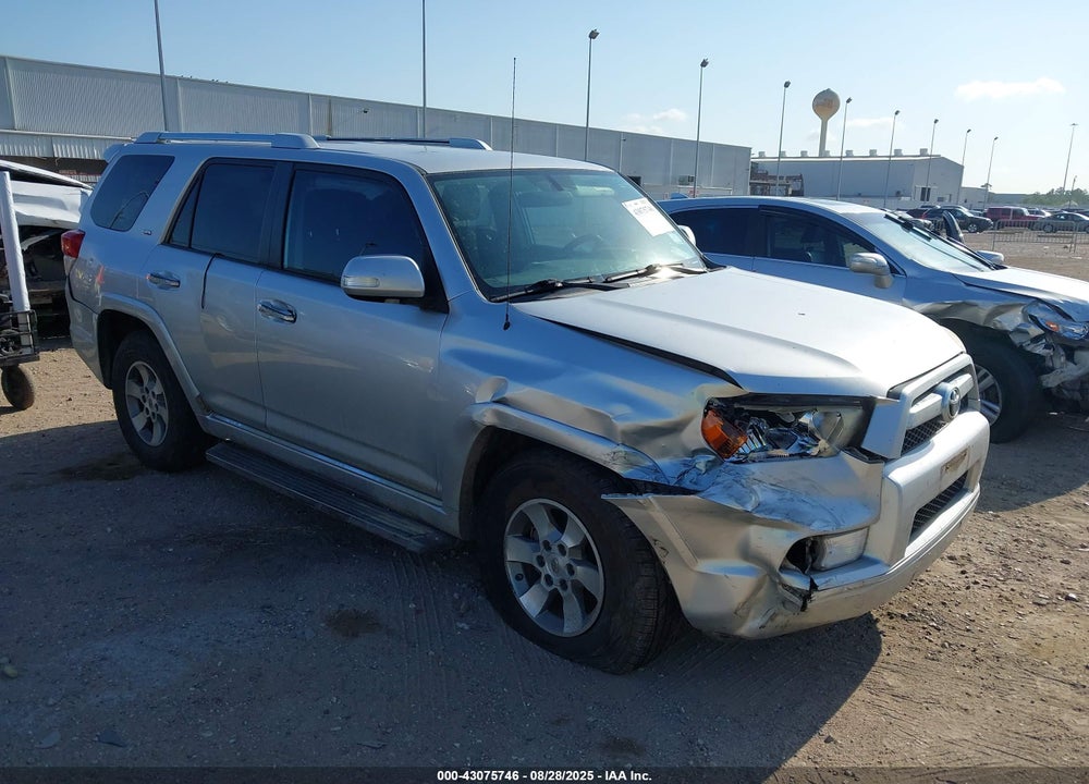 2011 TOYOTA 4RUNNER SR5 V6 VIN: JTEZU5JR5B5025936