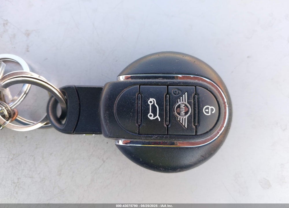 2022 MINI COUNTRYMAN VIN: WMZ23BR03N3N79618
