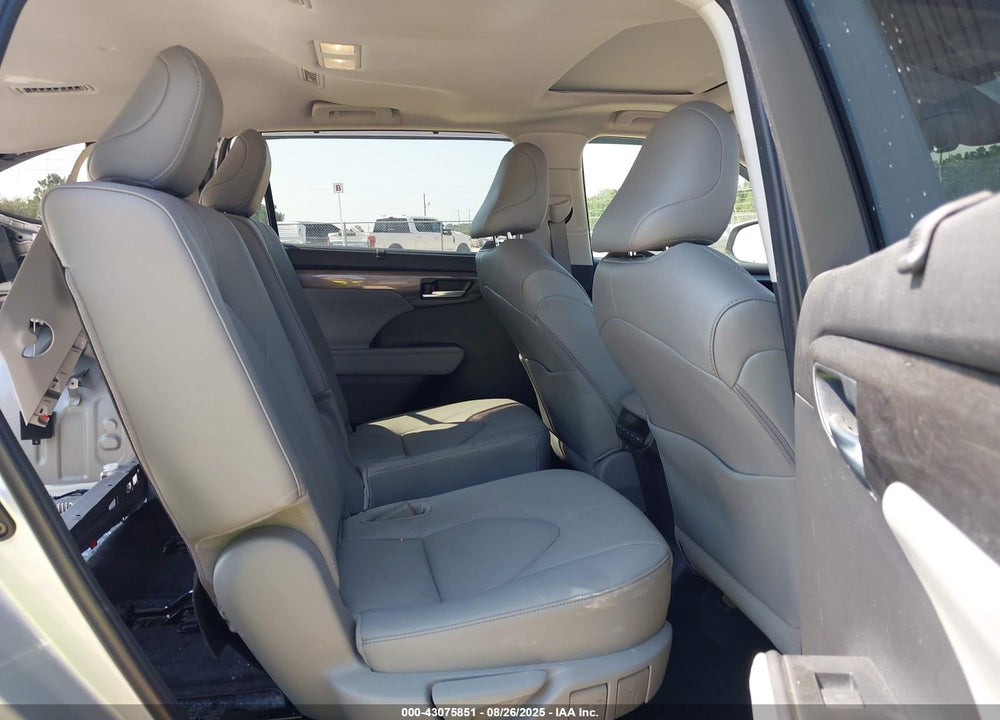 2024 TOYOTA HIGHLANDER VIN: 5TDKDRBH2RS541503