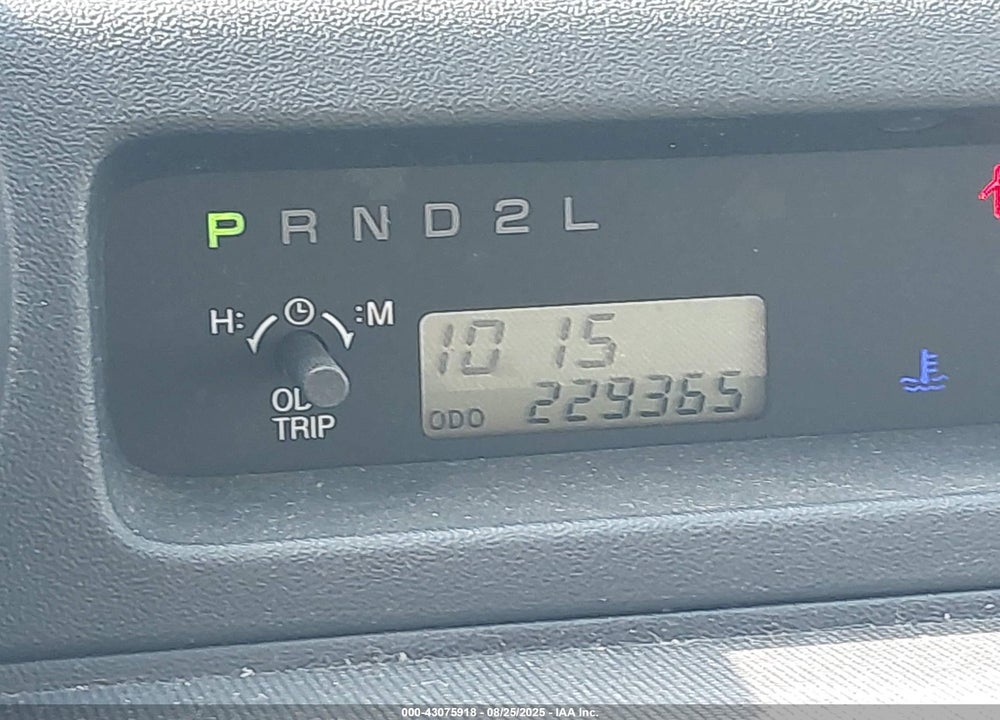 2005 SCION XB VIN: JTLKT324554022677