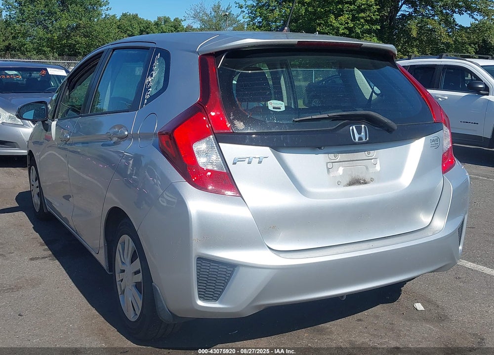 2015 HONDA FIT VIN: 3HGGK5H52FM730912