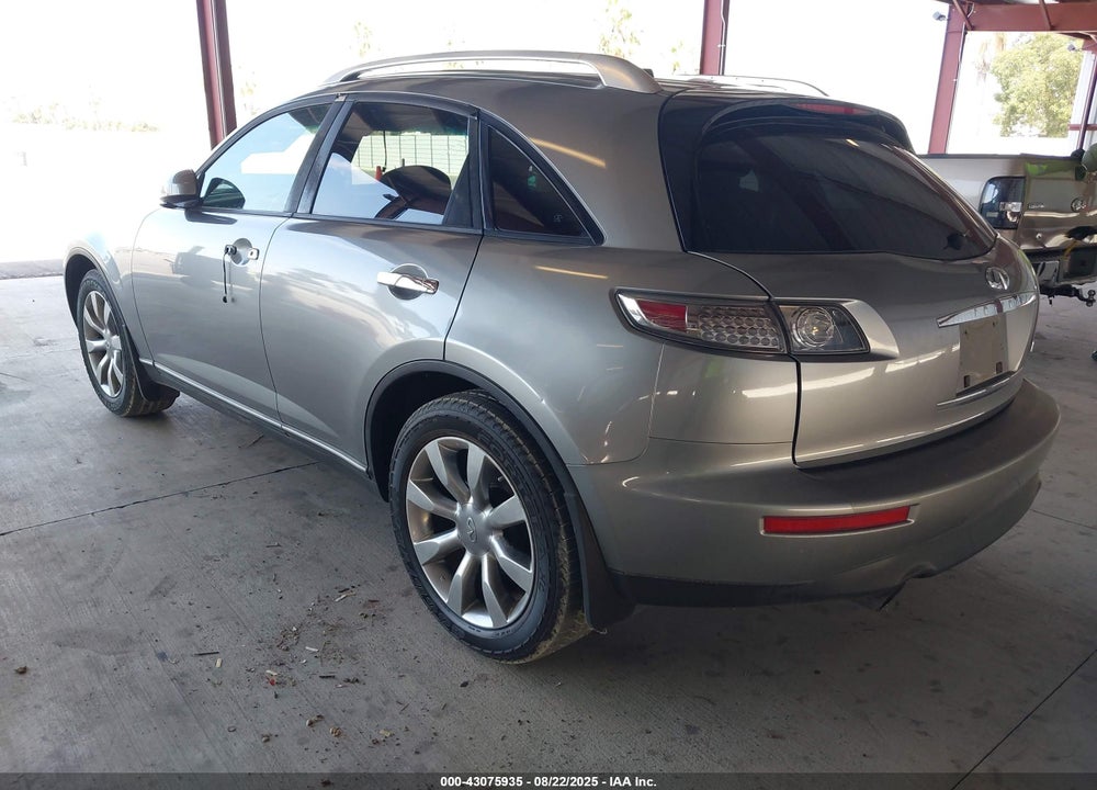2005 INFINITI FX45 VIN: JNRBS08W35X400032