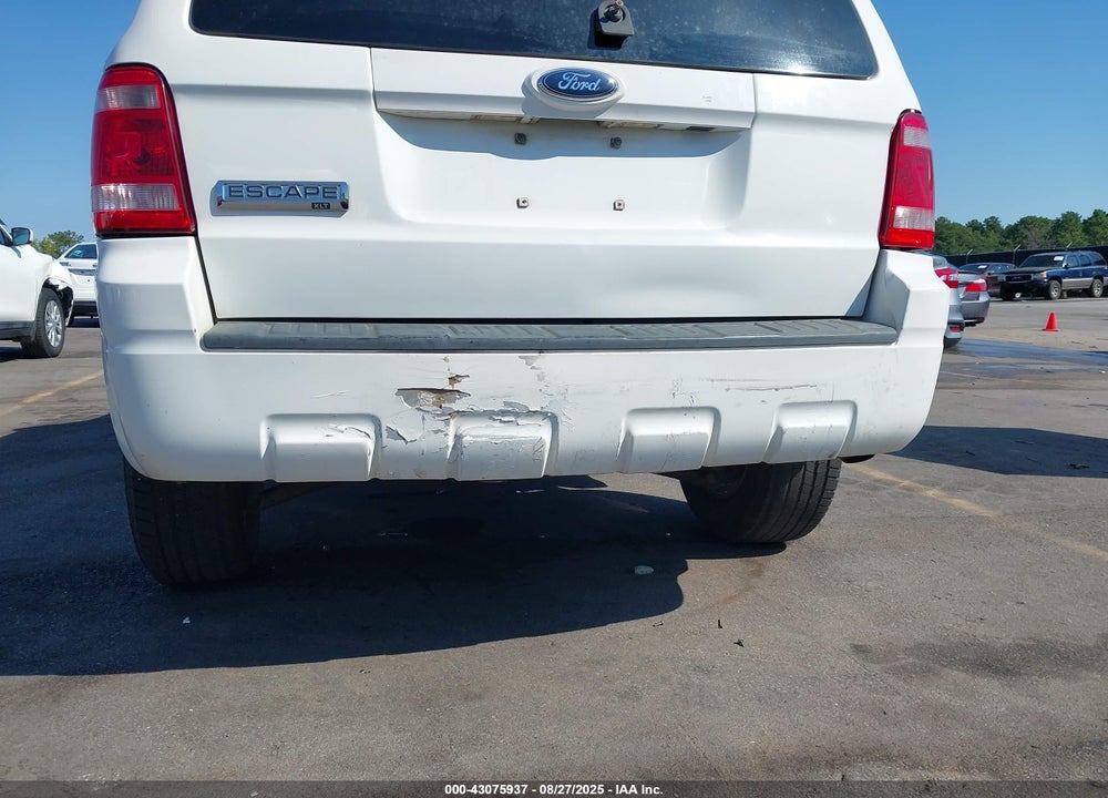 2008 FORD ESCAPE XLT VIN: 1FMCU03108KC14598