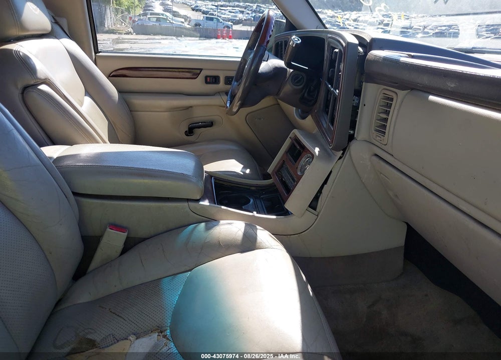 2005 CADILLAC ESCALADE STANDARD VIN: 1GYEK63N35R106840