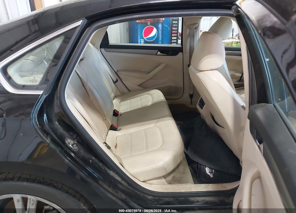 2014 VOLKSWAGEN PASSAT 1.8T SE VIN: 1VWBT7A39EC036290