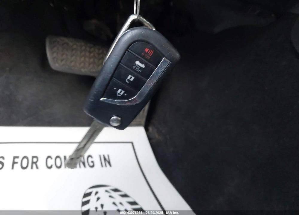 2018 TOYOTA CAMRY VIN: 4T1B11HK3JU614337