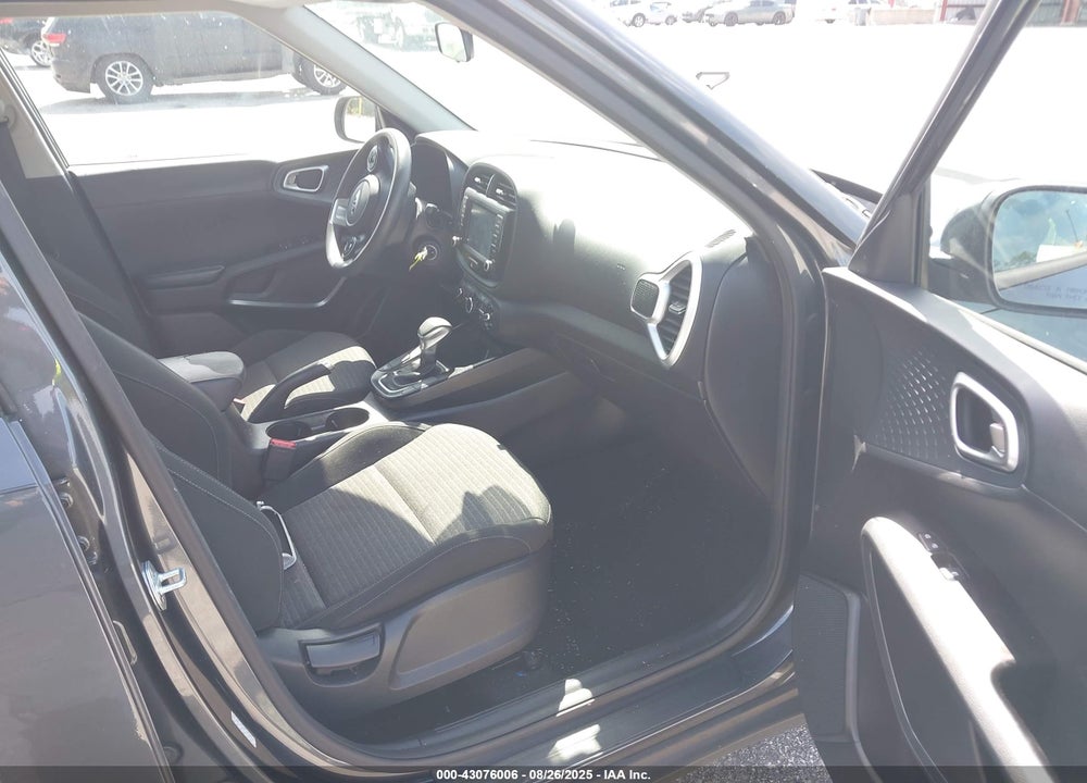2020 KIA SOUL VIN: KNDJ23AU7L7733157