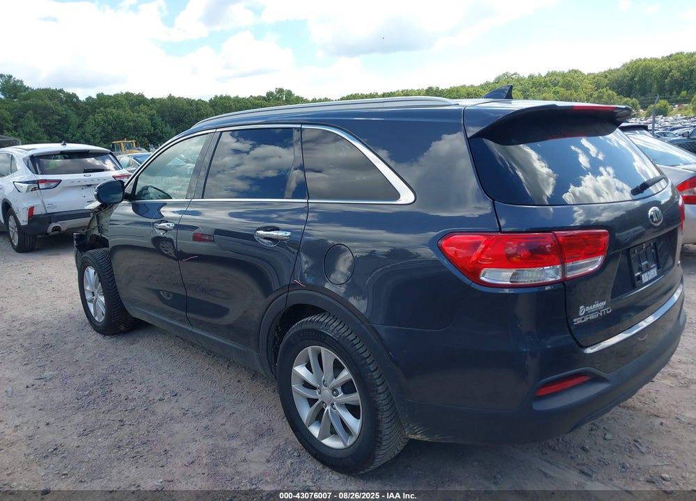 2016 KIA SORENTO VIN: 5XYPG4A32GG169807
