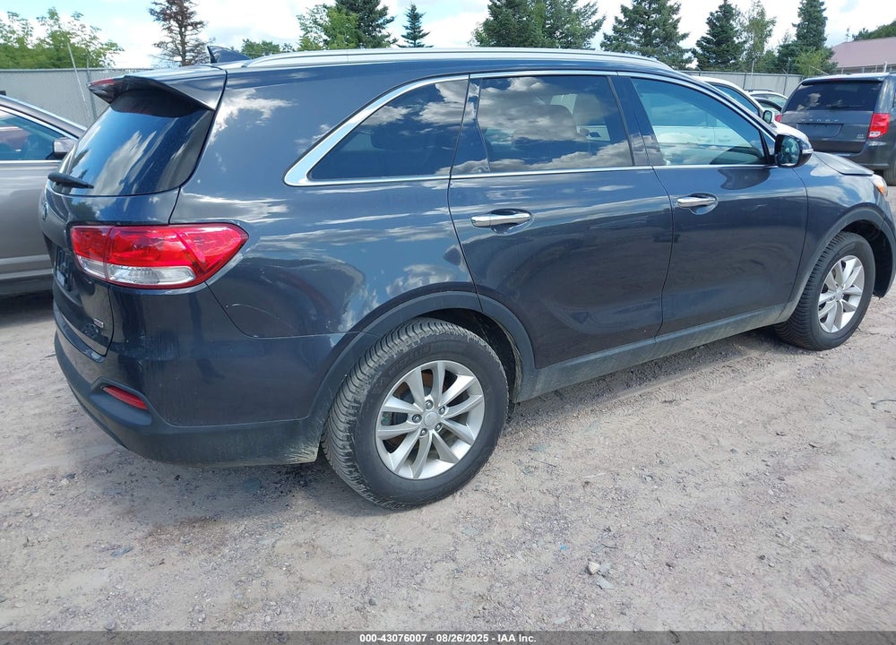 2016 KIA SORENTO VIN: 5XYPG4A32GG169807