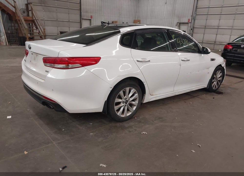 2016 KIA OPTIMA VIN: 5XXGU4L32GG002132