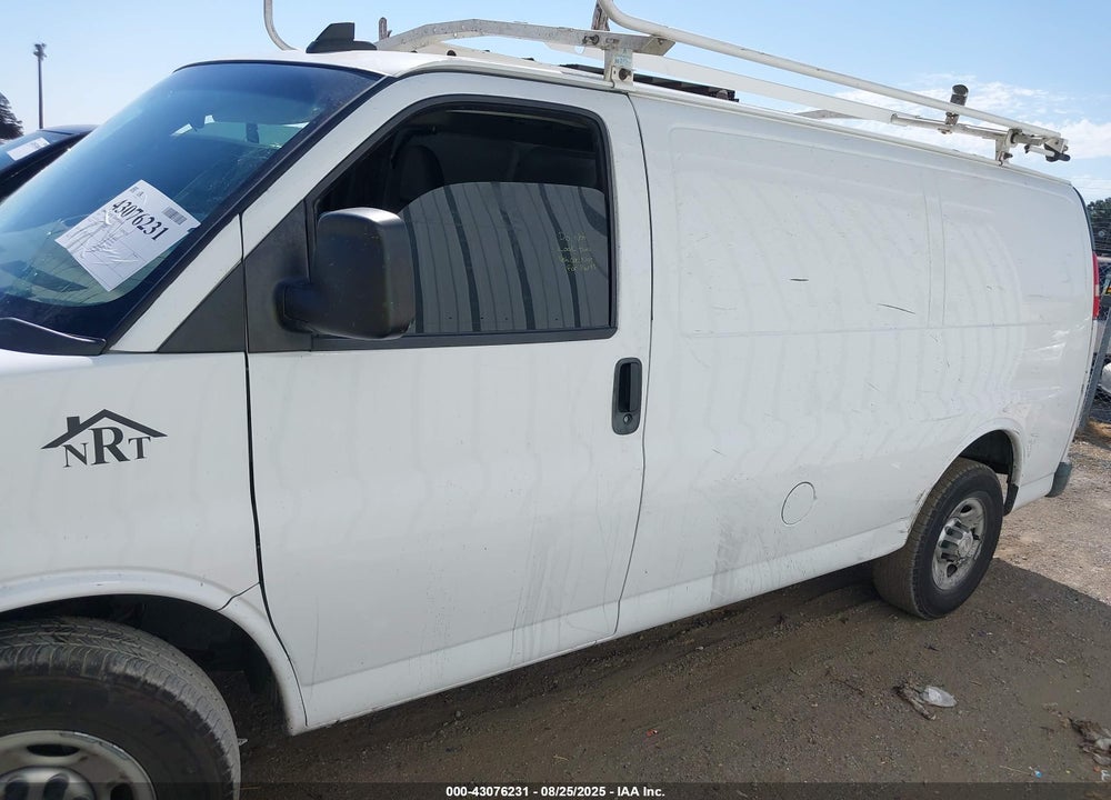 2017 CHEVROLET EXPRESS 2500 WORK VAN VIN: 1GCWGAFF7H1117779