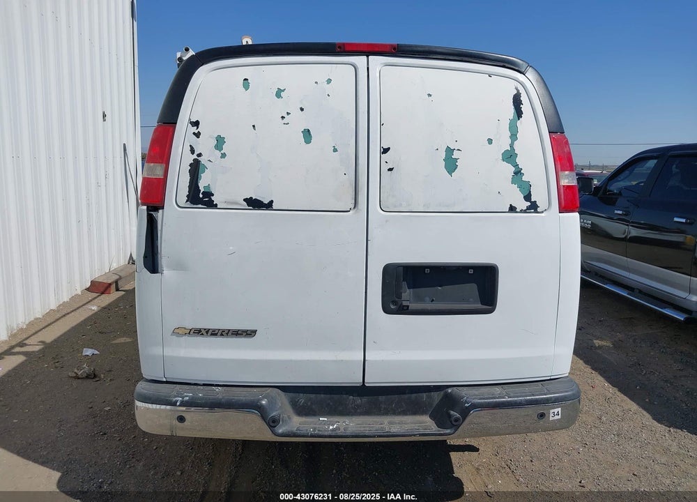 2017 CHEVROLET EXPRESS 2500 WORK VAN VIN: 1GCWGAFF7H1117779