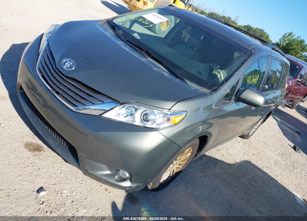 2011 TOYOTA SIENNA XLE V6 VIN: 5TDYK3DC2BS162683