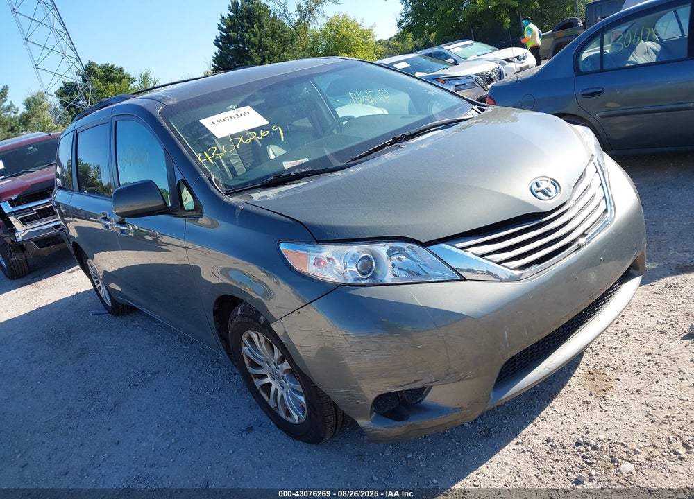 2011 TOYOTA SIENNA XLE V6 VIN: 5TDYK3DC2BS162683