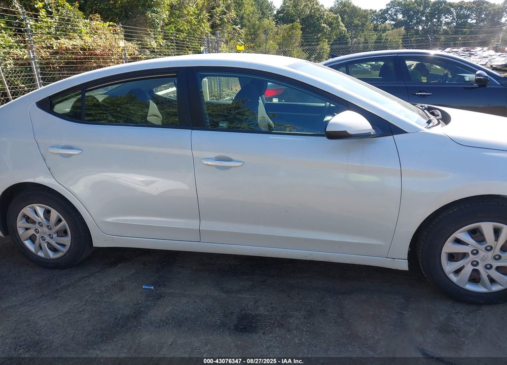 2020 HYUNDAI ELANTRA VIN: 5NPD74LF1LH563392