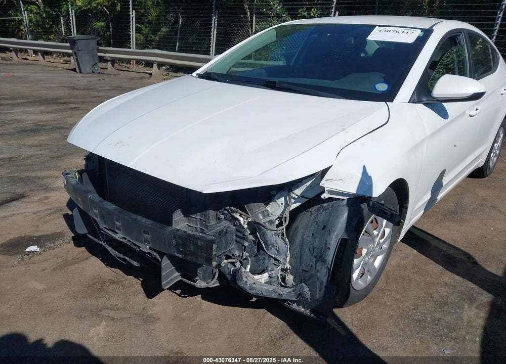 2020 HYUNDAI ELANTRA VIN: 5NPD74LF1LH563392