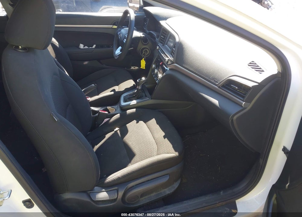 2020 HYUNDAI ELANTRA VIN: 5NPD74LF1LH563392