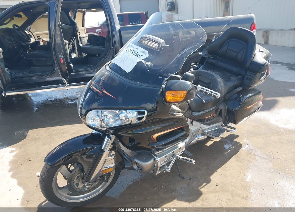 2001 HONDA GL1800 VIN: 1HFSC47061A005458