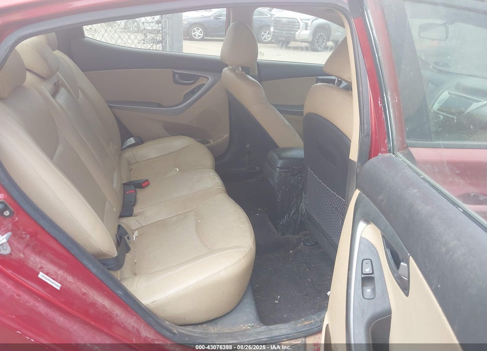 2011 HYUNDAI ELANTRA VIN: KMHDH4AE9BU093071