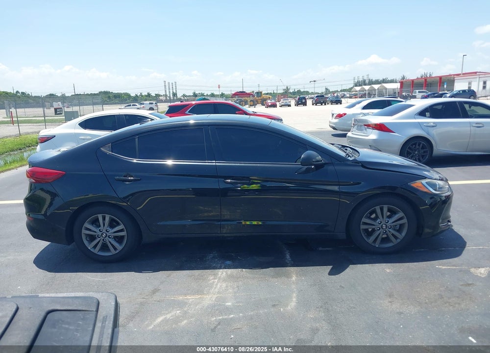 2018 HYUNDAI ELANTRA VIN: 5NPD84LF0JH339833