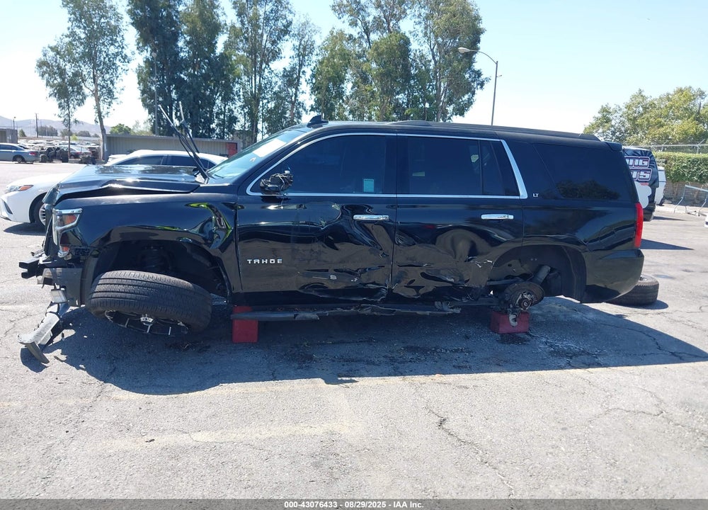 2017 CHEVROLET TAHOE LT VIN: 1GNSCBKCXHR332030