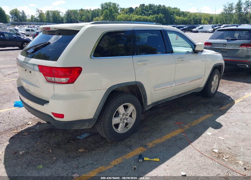 2011 JEEP GRAND CHEROKEE VIN: 1J4RR4GGXBC669881