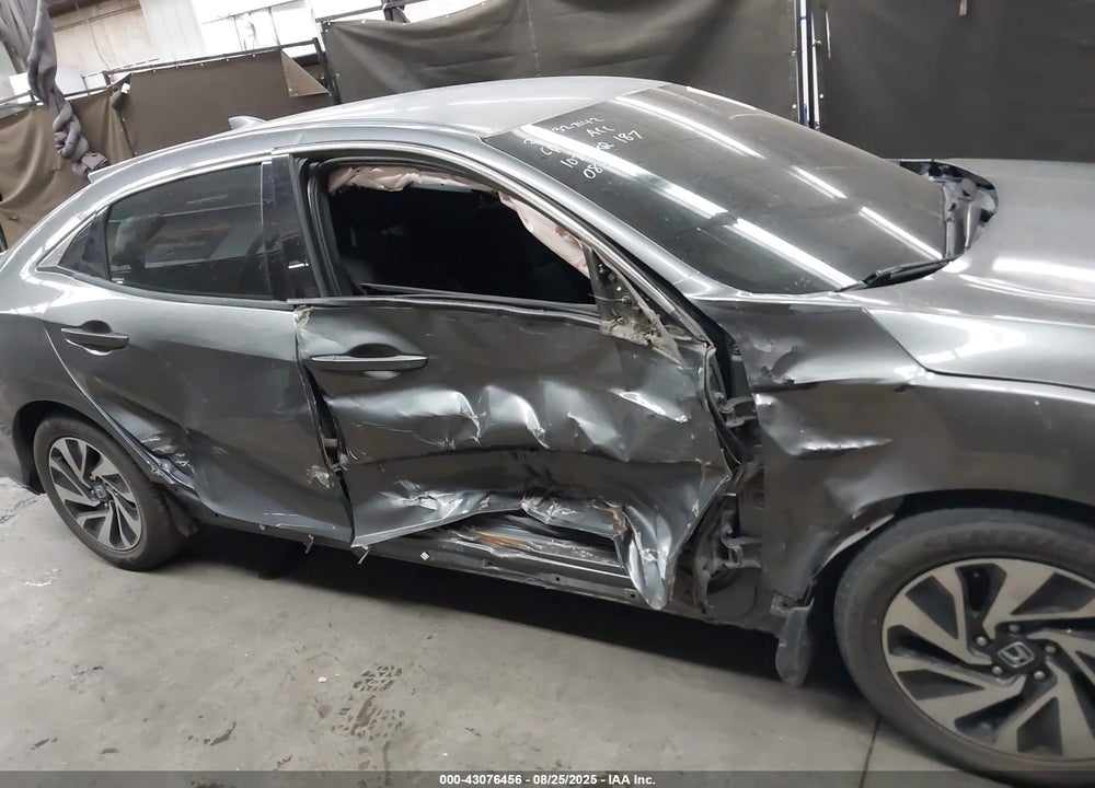 2018 HONDA CIVIC VIN: SHHFK7H29JU230835