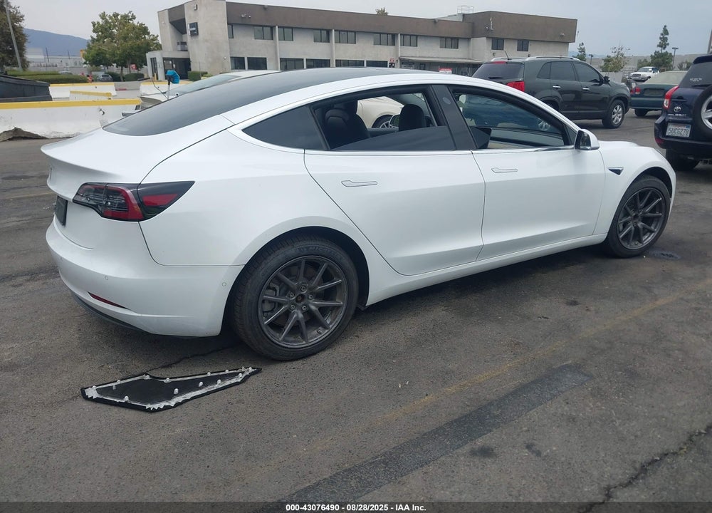 2019 TESLA MODEL 3 VIN: 5YJ3E1EA2KF427352