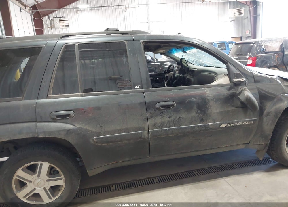 2004 CHEVROLET TRAILBLAZER LT VIN: 1GNDT13S042230148