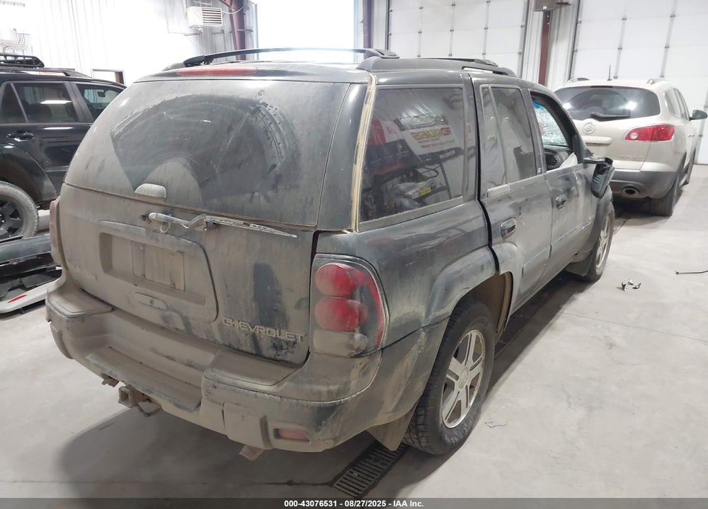 2004 CHEVROLET TRAILBLAZER LT VIN: 1GNDT13S042230148