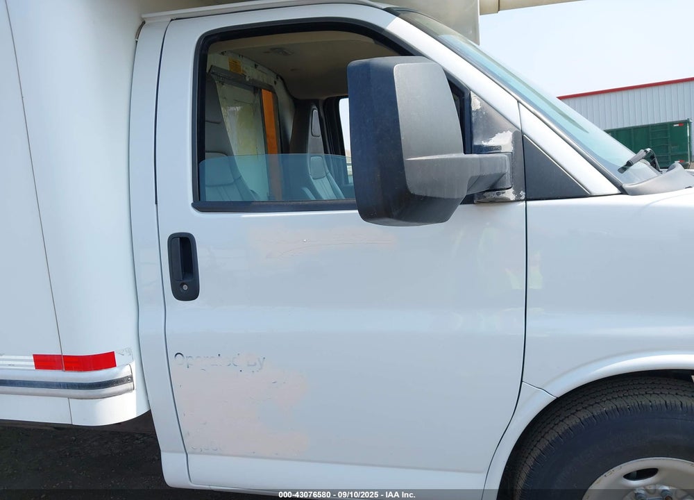 2018 CHEVROLET EXPRESS CUTAWAY WORK VAN VIN: 1GB0GSFG5J1267923