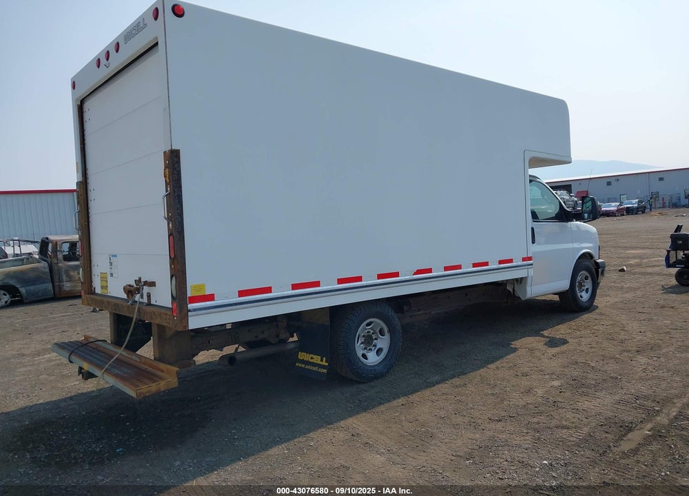 2018 CHEVROLET EXPRESS CUTAWAY WORK VAN VIN: 1GB0GSFG5J1267923