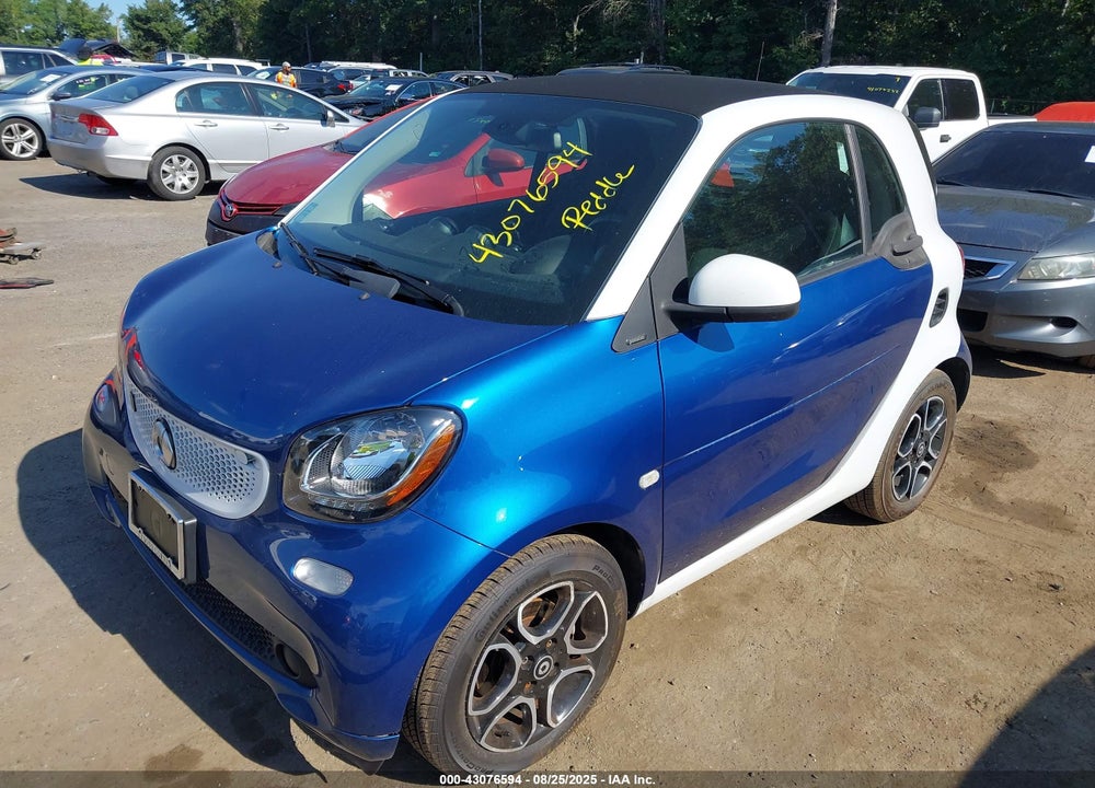 2018 SMART FORTWO ELECTRIC DRIVE PASSION/PRIME/PURE VIN: WMEFJ9BA2JK311339