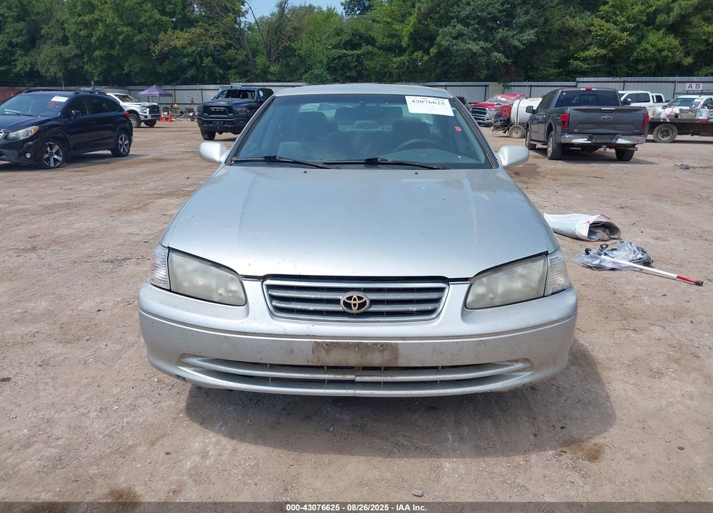 2000 TOYOTA CAMRY LE VIN: JT2BG22K5Y0400154