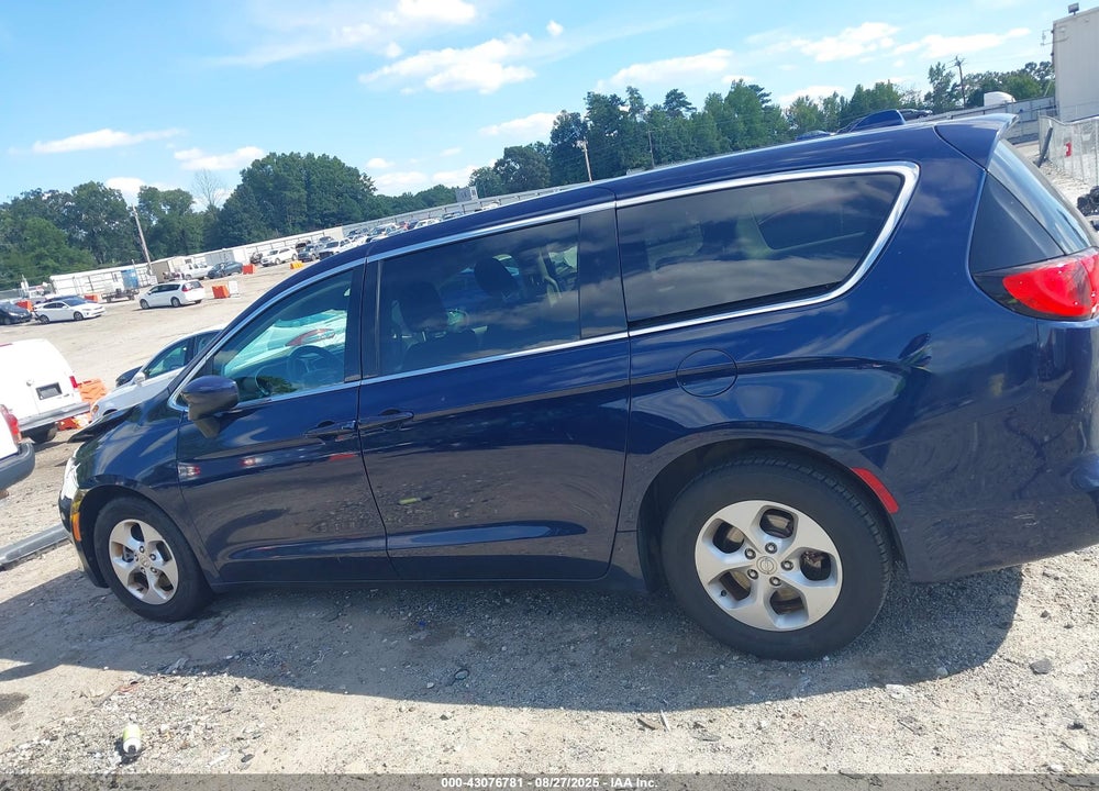 2017 CHRYSLER PACIFICA LX VIN: 2C4RC1CG7HR608516