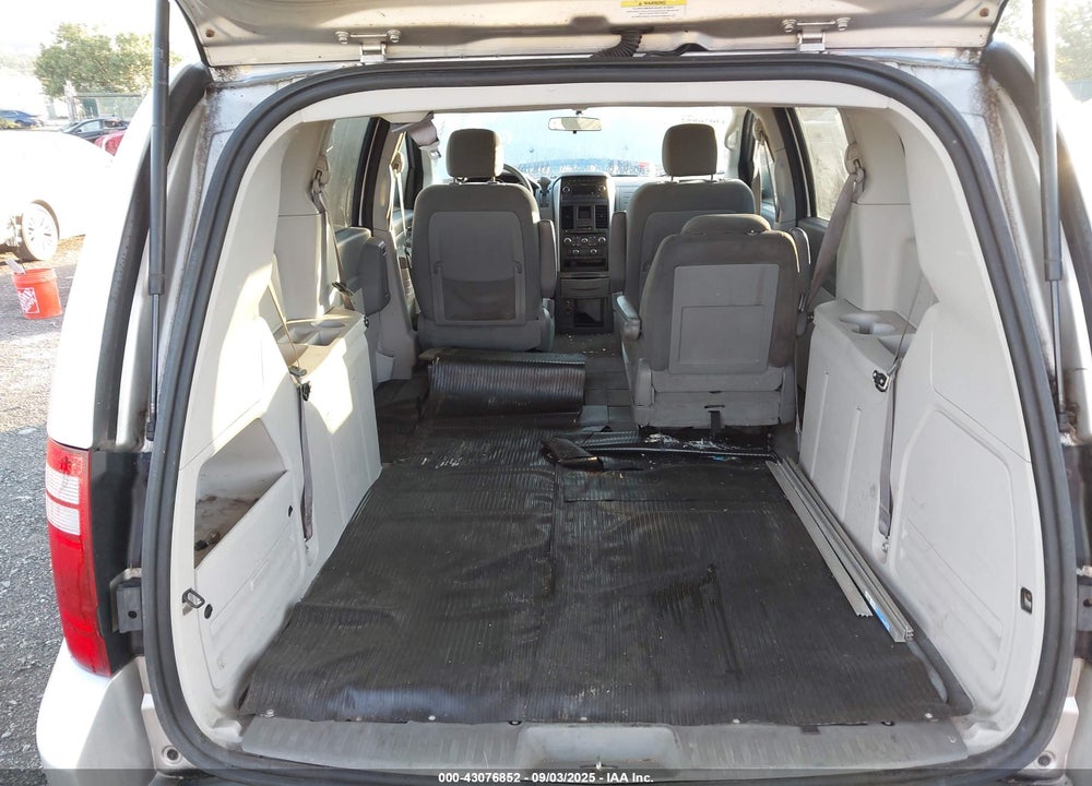 2010 DODGE GRAND CARAVAN SE VIN: 2D4RN4DE4AR144120