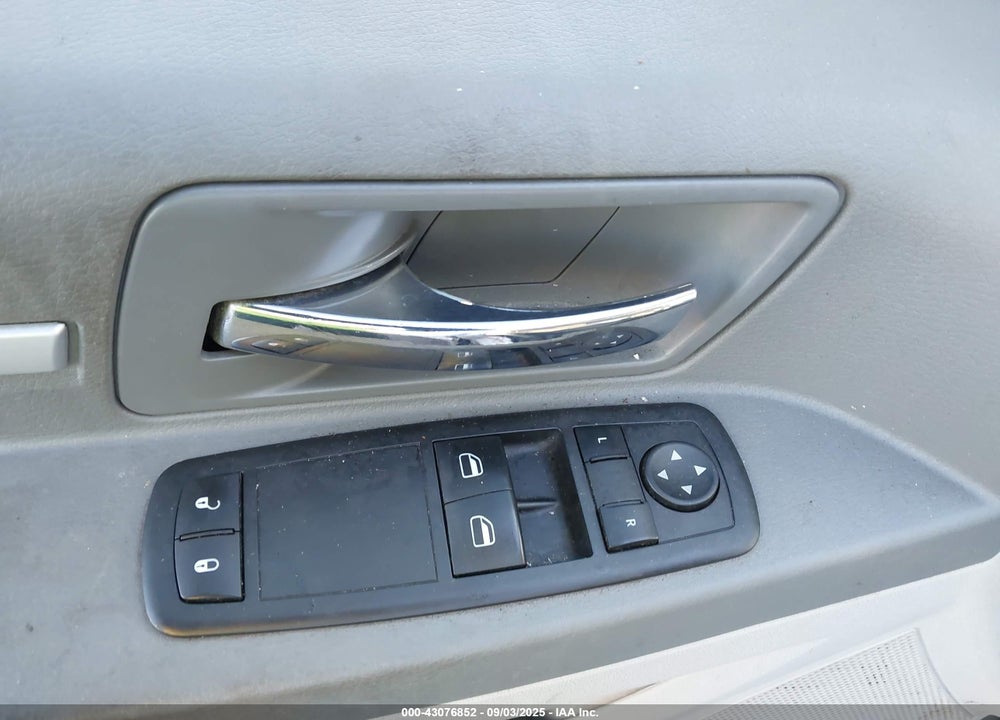 2010 DODGE GRAND CARAVAN SE VIN: 2D4RN4DE4AR144120