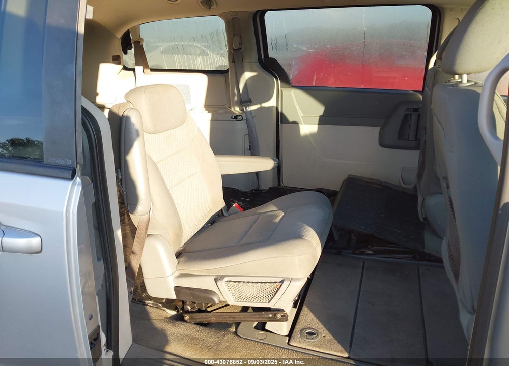 2010 DODGE GRAND CARAVAN SE VIN: 2D4RN4DE4AR144120