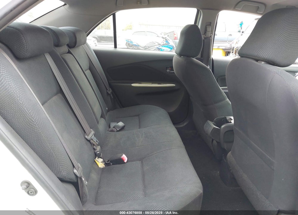 2010 TOYOTA YARIS VIN: JTDBT4K38A1356139