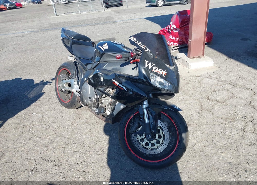 2005 HONDA CBR1000 RR VIN: JH2SC57155M101165